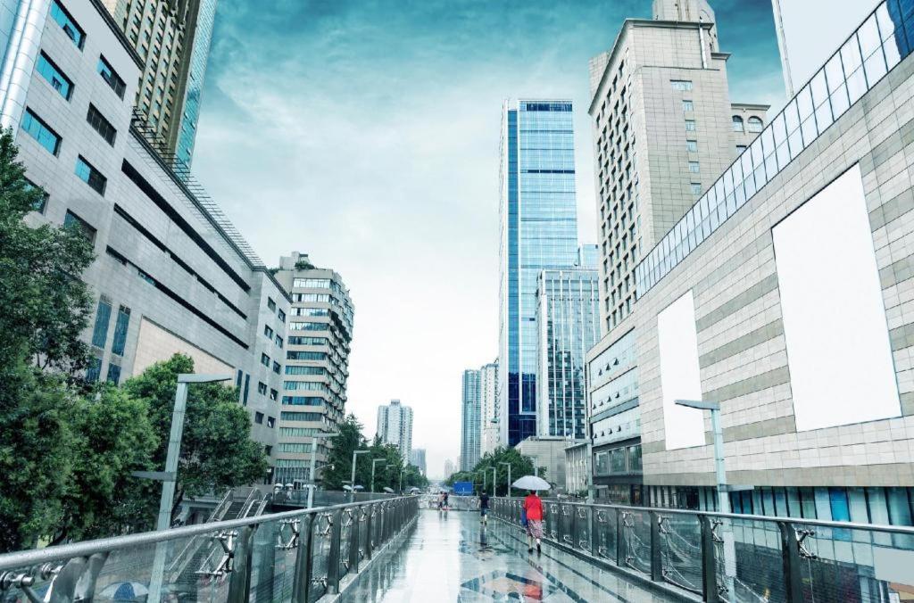 Chengdu Rising Butterfly Hotel Exterior photo