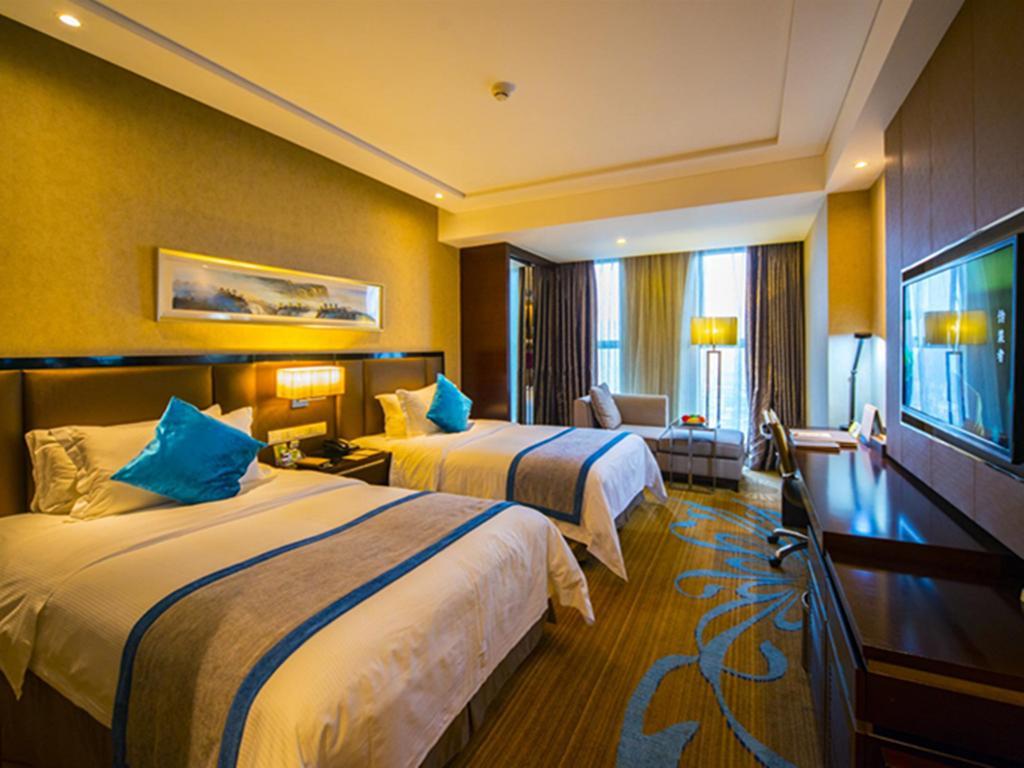 Chengdu Rising Butterfly Hotel Exterior photo