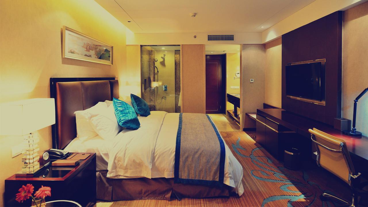 Chengdu Rising Butterfly Hotel Exterior photo